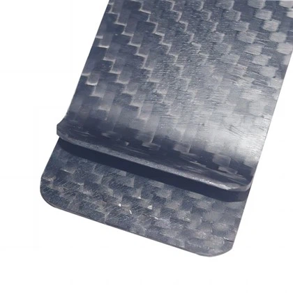 Kartenhalter aus Kohlefaser